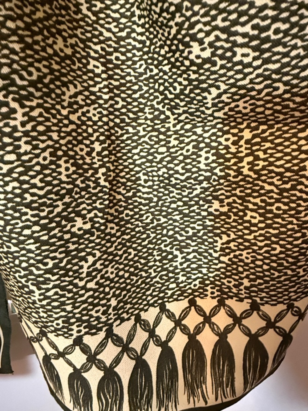 Vintage Olive Green Patterned Lightweight Scarf - Picture 3 of 5